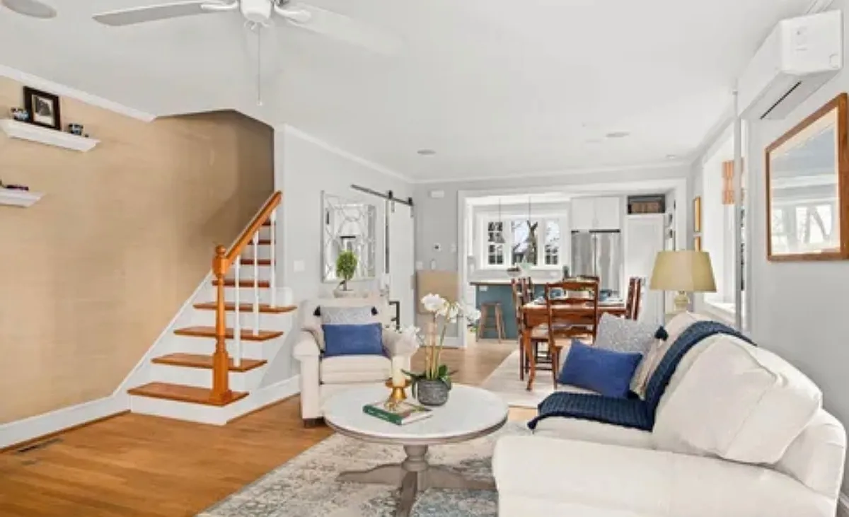 Unit Photo - 444 Saint Davids Ave