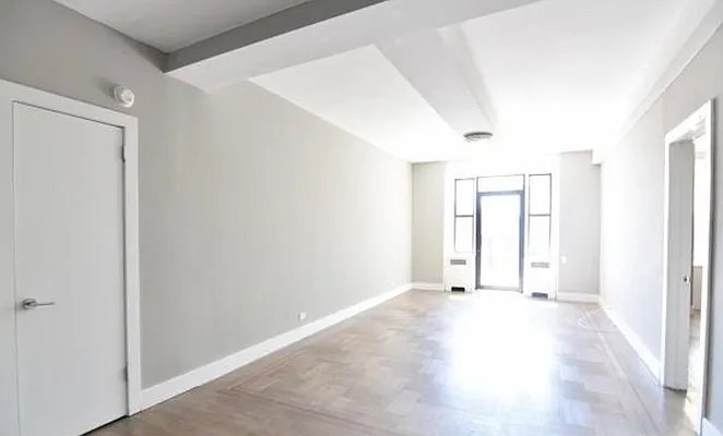 Rented by Bruma Realty LLC | media 2