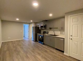 15642 19th Ave SW, Edmonton, AB T6W5C3