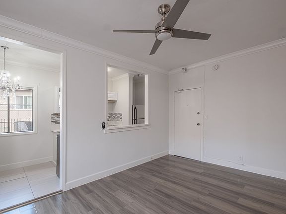 3rd image of 238 S Mariposa Ave APT 301