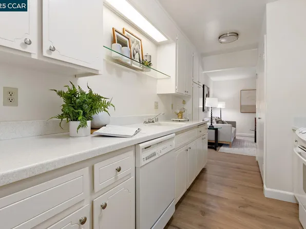 1741 Holland Cir, Walnut Creek, CA 94597