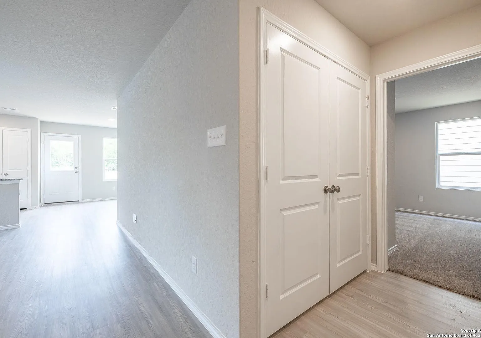 3 bed, 2.0 bath, 1216 sqft, $1,750 — Photo 3