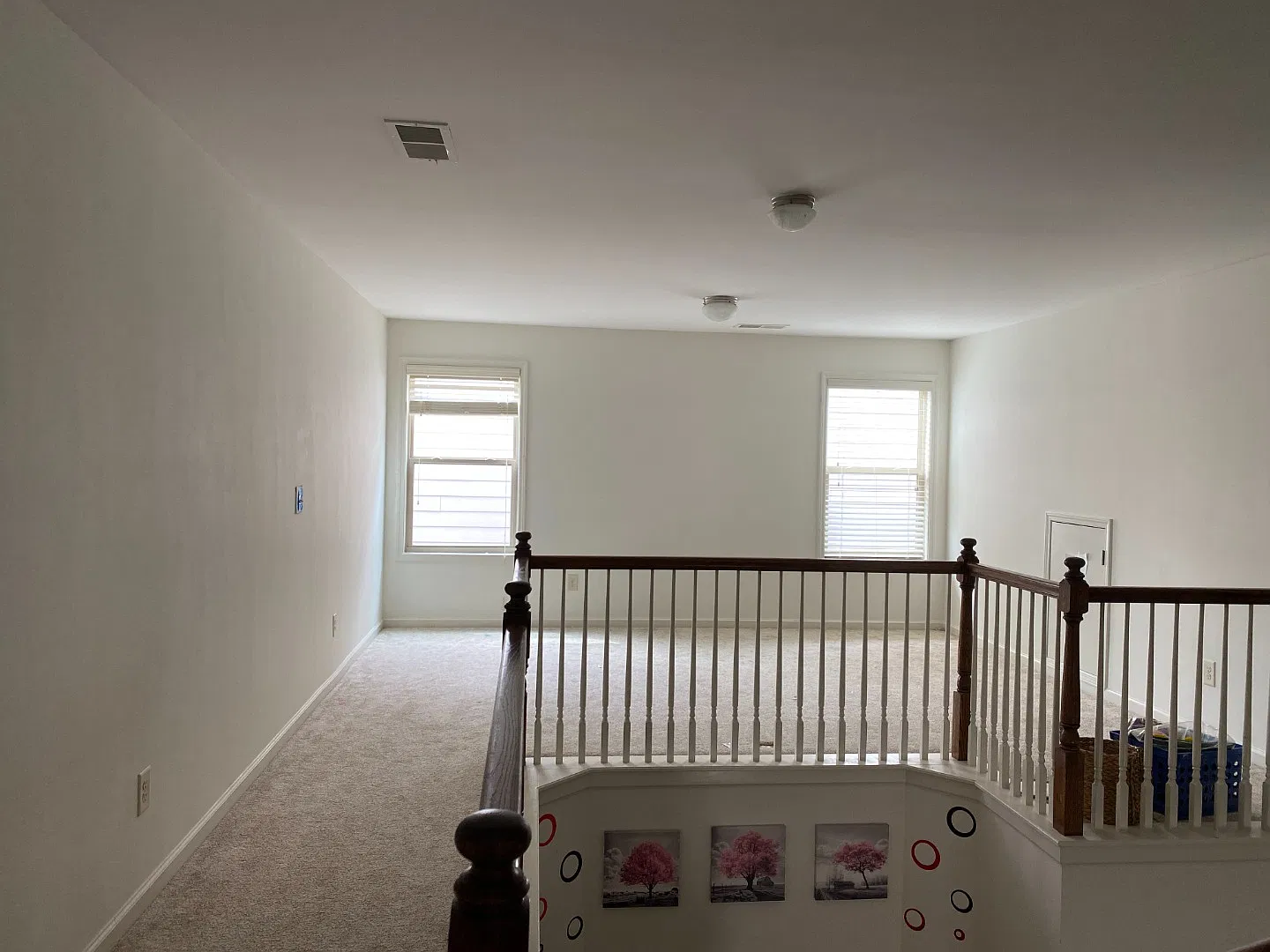 Small Single Family Home available for annual lease — Photo 4