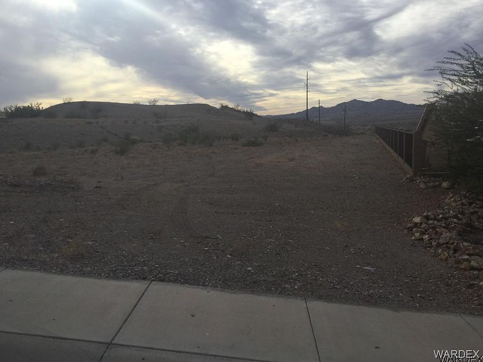 2nd image of 489 Grapevine Pl
