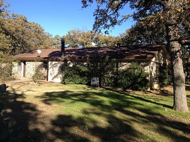 2nd image of 2212 Dudley Ln