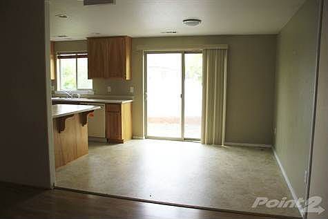Dining Area toward Slider to Patio