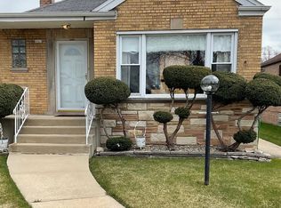 8905 S Merrill Ave, Chicago, IL 60617