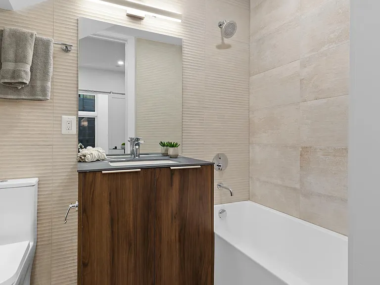 1119 V St NW #2 — Photo 14