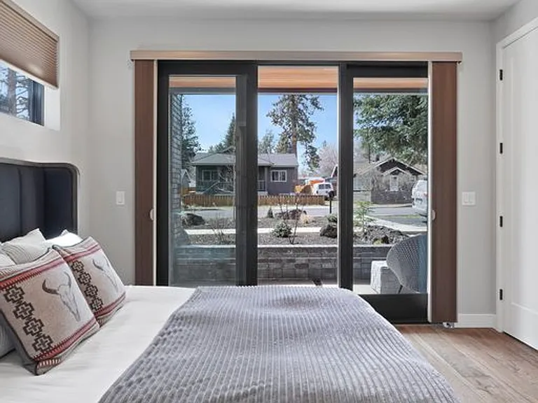 1438 NW Cumberland Ave — Photo 14