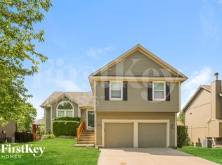 17235 W 156th Ter, Olathe, KS 66062