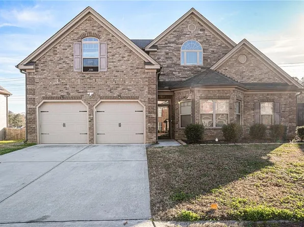 2495 Brittany Park Ln, Ellenwood, GA 30294