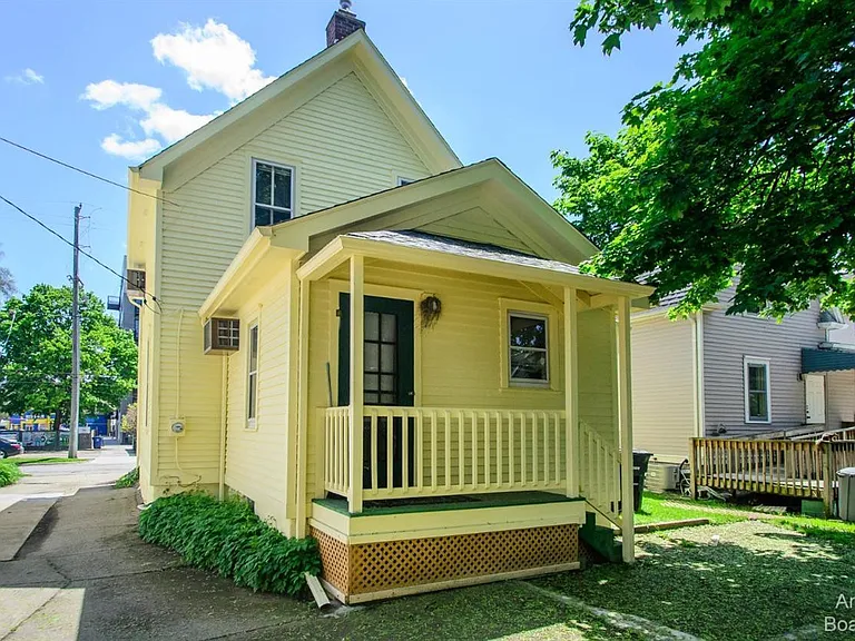 610 S Ashley St #2 — Photo 34