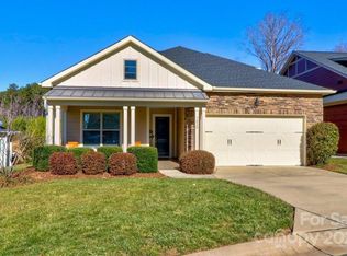 7215 Hanging Rock Ct, Denver, NC 28037