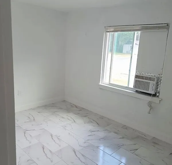 2110 Mara Ct #1 — Photo 2
