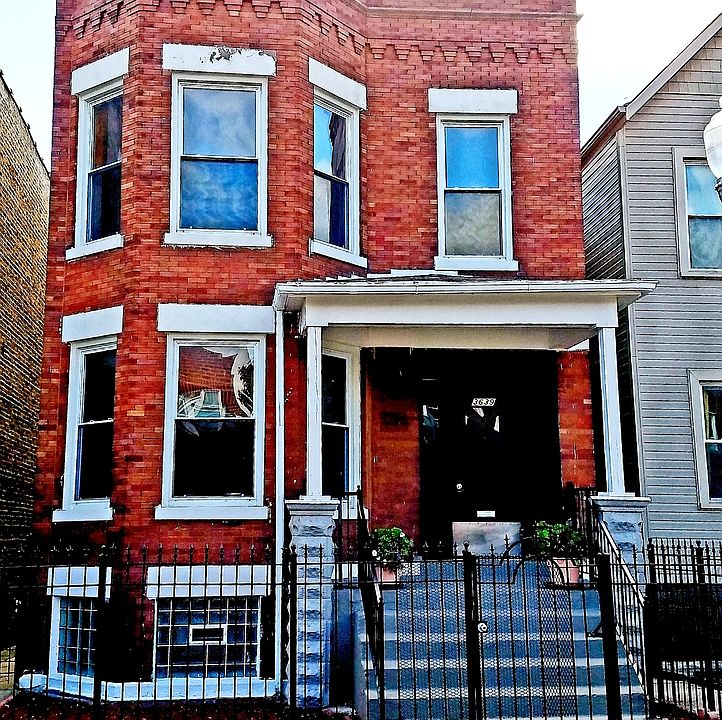 1st image of 3639 W Diversey Ave