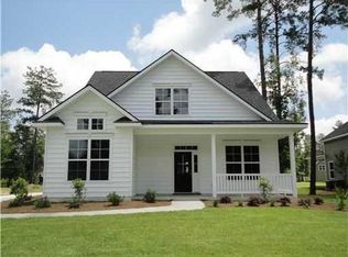 25 Chapel Ln, Richmond Hill, GA 31324