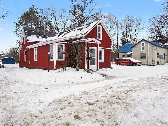 3rd image of 718 S Mill St