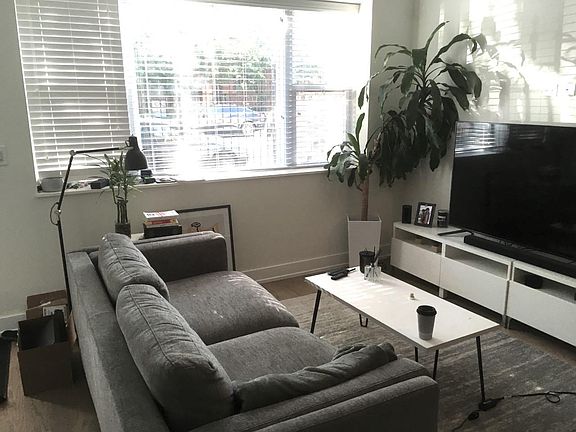 3rd image of 1407 N Bosworth Ave APT 101