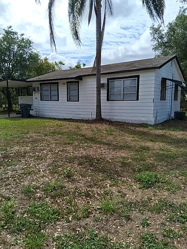 311 Bartow Rd S Photo 1