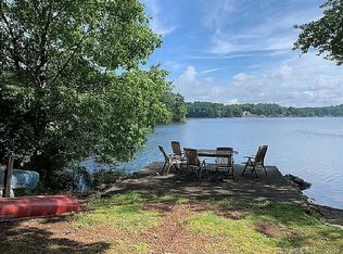 112 W Lake Rd, Woodbury, CT 06798