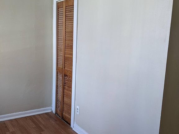 5th image of 3112 Portis Ave #C