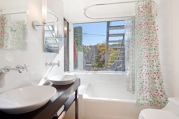 Rented by Compass | media 20