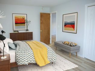 7770 Madison St, River Forest, IL 60305