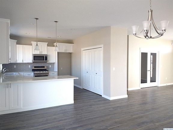 5th image of 4905 Pinehurst Dr