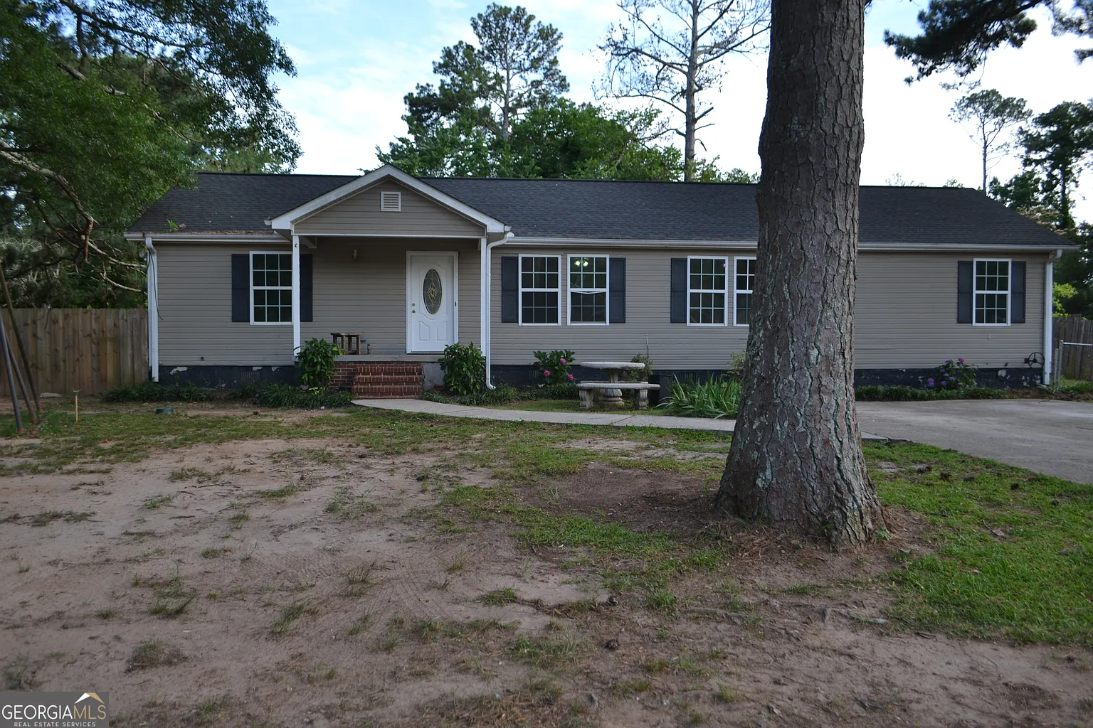 1626 Piedmont Rd photo 1