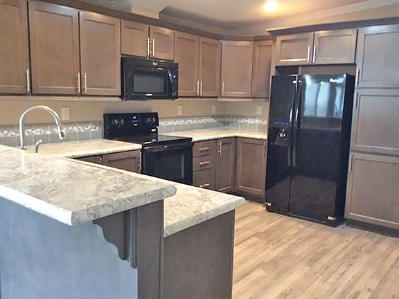 3rd image of 4400 San Lucian Ln