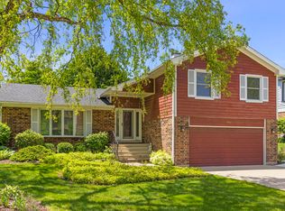 1534 Gainesboro Dr, Wheaton, IL 60189