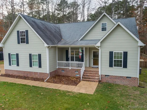 8392 Thomas Jefferson Way, Gloucester, VA 23061