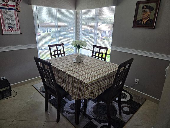 3rd image of 13865 Royal Palm Ct APT D