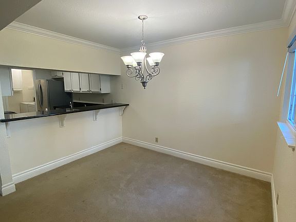 5th image of 650 Canyon Oaks Dr APT B