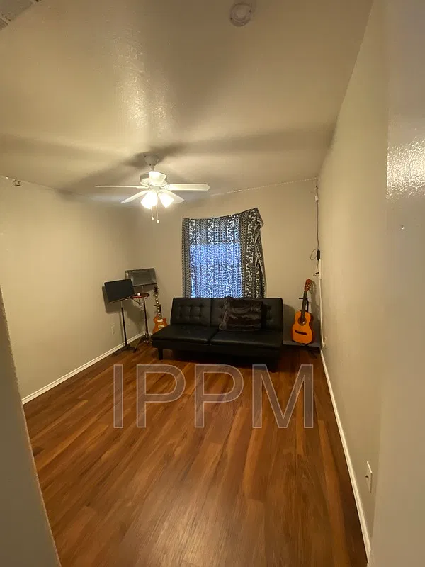 3 bed, 2.0 bath, 1512 sqft, $1,600 — Photo 3