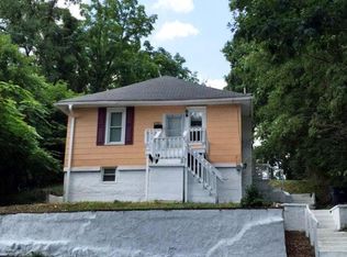 2906 King St NE, Roanoke, VA 24012