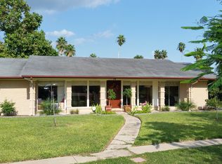 19 Saint Andrews Ln, Brownsville, TX 78520