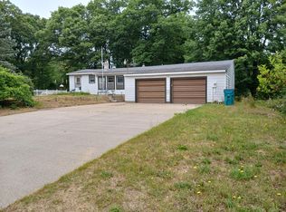 3498 W Giles Rd, Muskegon, MI 49445