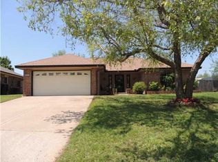 9221 Dena Ln, Oklahoma City, OK 73132