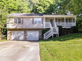 3060 Westview Dr, Powder Springs, GA 30127