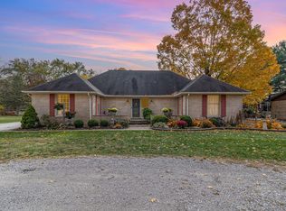 7058 Red Apple Dr, Michigan City, IN 46360