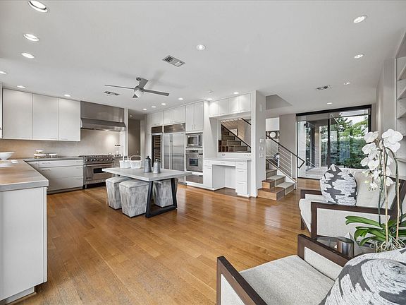 5th image of 3635 Overbrook Ln