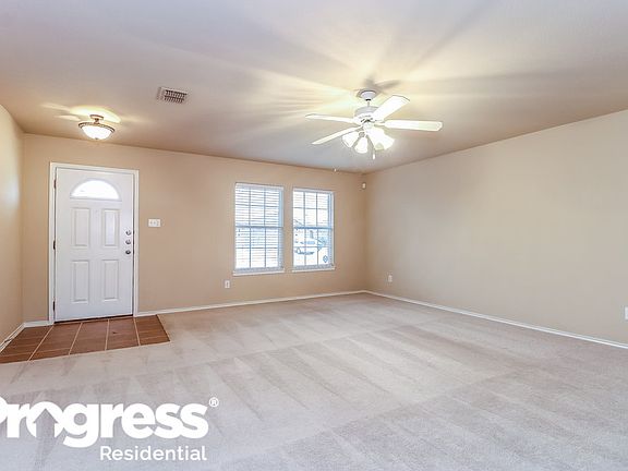 2nd image of 1208 Gayle St