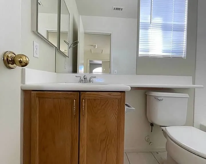 8829 Cornwall Glen Ave — Photo 60