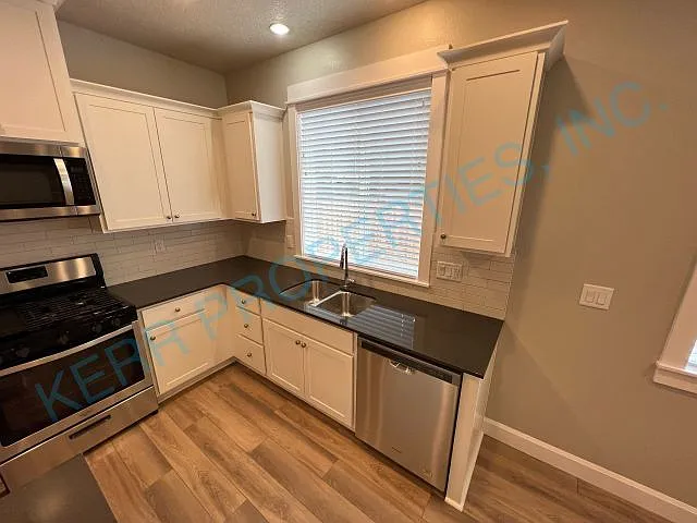 2087 SE Silver Springs Rd — Photo 6