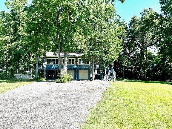 2nd image of 131 Southwood Shores Dr