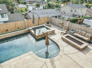 22961 Blue Bird Dr, Canyon Lake, CA 92587