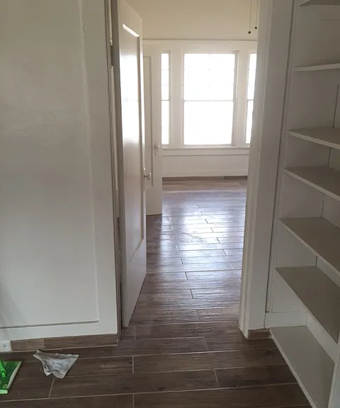 627 N Euclid Ave #1 — Photo 3