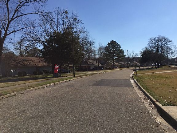 4th image of 5754 Carriage Barn Ln