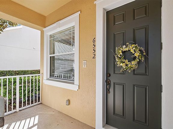 3rd image of 6552 Helmsley Cir